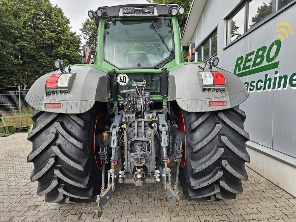Tracteur agricole Fendt 824 Vario ProfiPlus: photos 23