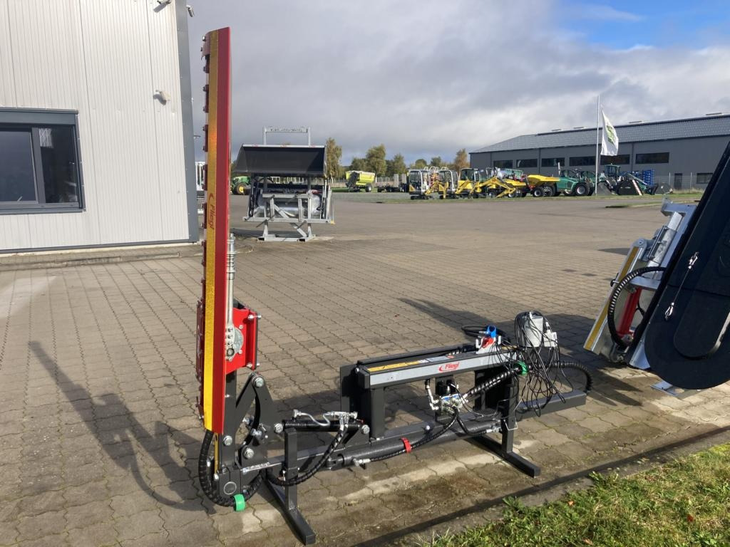 Fliegl ASTSCHERE 1450 - Broyeur/ Épareuse: photos 1 Fliegl ASTSCHERE 1450 - Broyeur/ Épareuse: photos 1