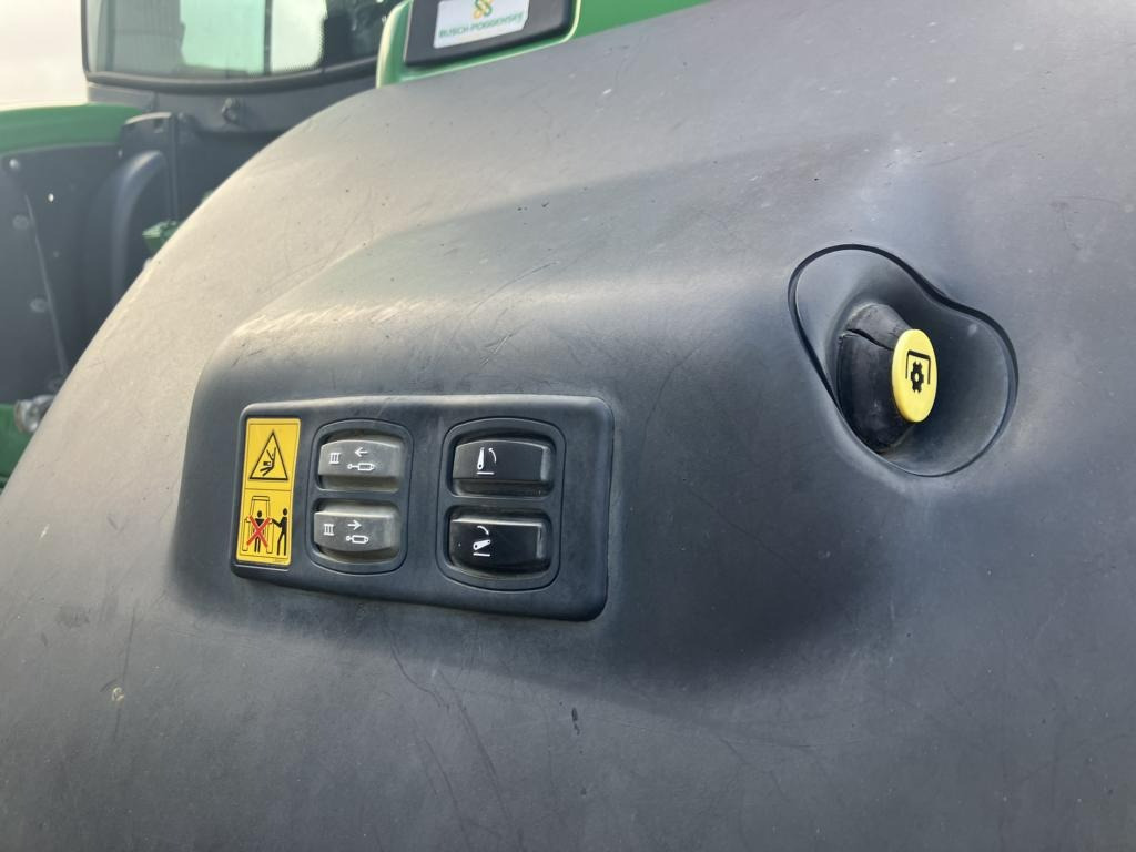 Tracteur agricole John Deere 6215R: photos 23
