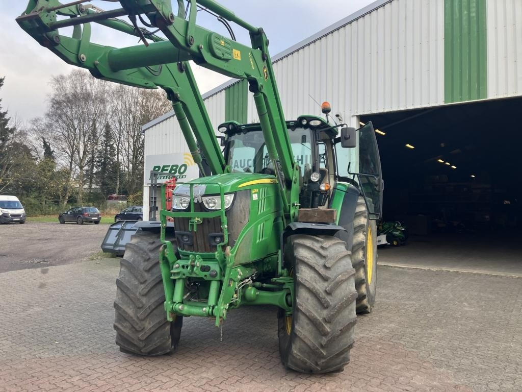 Tracteur agricole John Deere 6215R: photos 28
