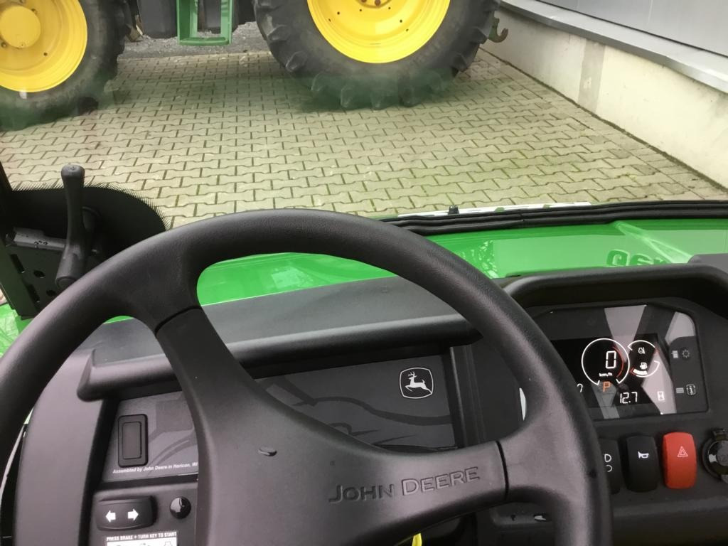 John Deere GATOR HPX 815 E - Quadricycle: photos 2 John Deere GATOR HPX 815 E - Quadricycle: photos 2