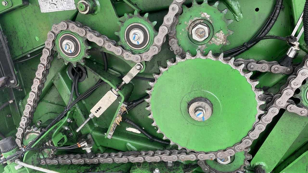 Enrubanneuse John Deere RUNDBALLENPRESSE F441R: photos 10 Enrubanneuse John Deere RUNDBALLENPRESSE F441R: photos 10