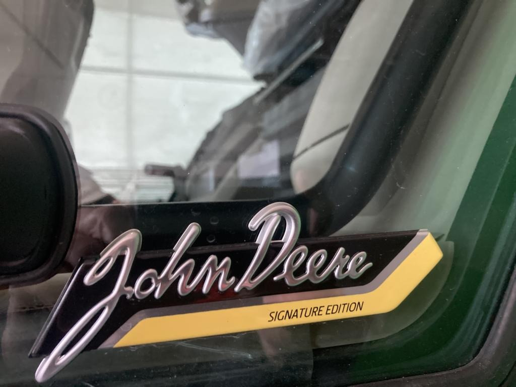 John Deere TRAKTOR 8R370 - Tracteur agricole: photos 2 John Deere TRAKTOR 8R370 - Tracteur agricole: photos 2