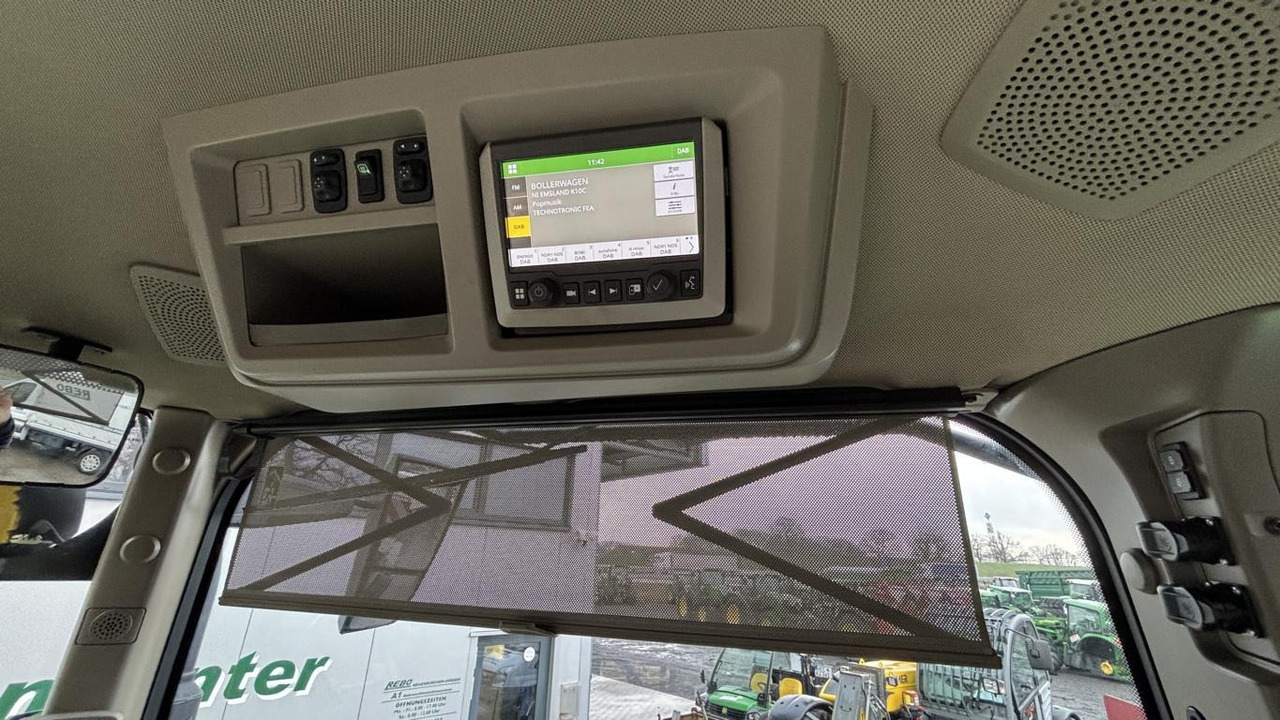 John Deere TRAKTOR 8R370 - Tracteur agricole: photos 3 John Deere TRAKTOR 8R370 - Tracteur agricole: photos 3