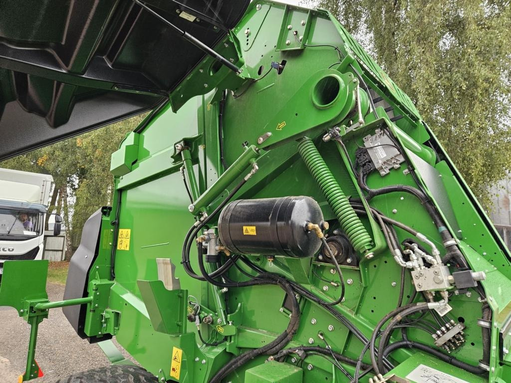John Deere V461M - PAKET FÜR RUNDBALLENPR - Enrubanneuse: photos 2 John Deere V461M - PAKET FÜR RUNDBALLENPR - Enrubanneuse: photos 2