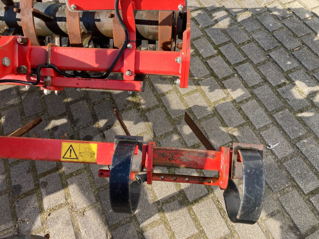 Kverneland TURBO 3000 - Bineuse: photos 3 Kverneland TURBO 3000 - Bineuse: photos 3