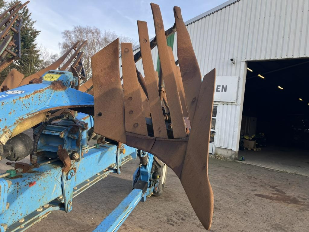 Rabe KORMORAN 8-SCHAR - Charrue: photos 3 Rabe KORMORAN 8-SCHAR - Charrue: photos 3