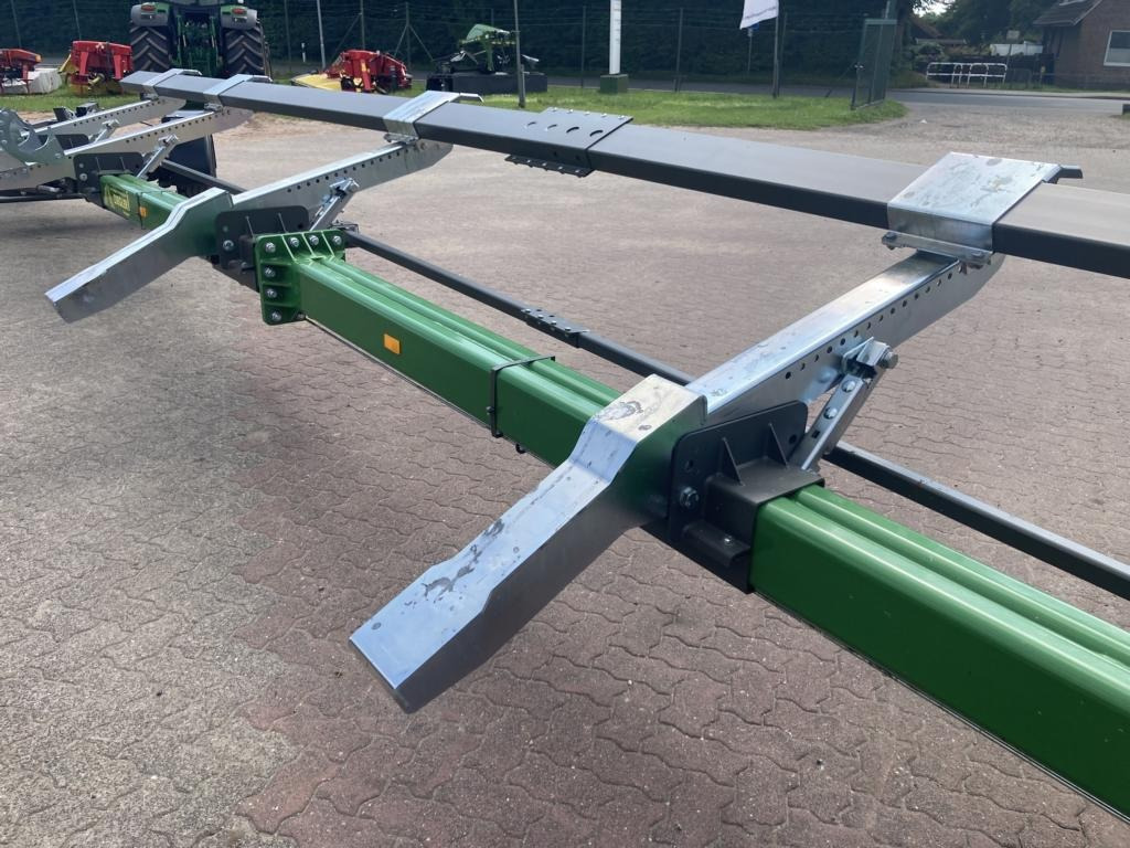 Moissonneuse-batteuse neuf Ziegler 4WT JD HD40X: photos 6