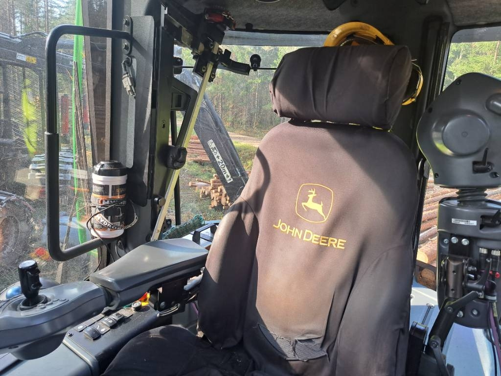 John Deere 1170G - Abatteuse: photos 5 John Deere 1170G - Abatteuse: photos 5