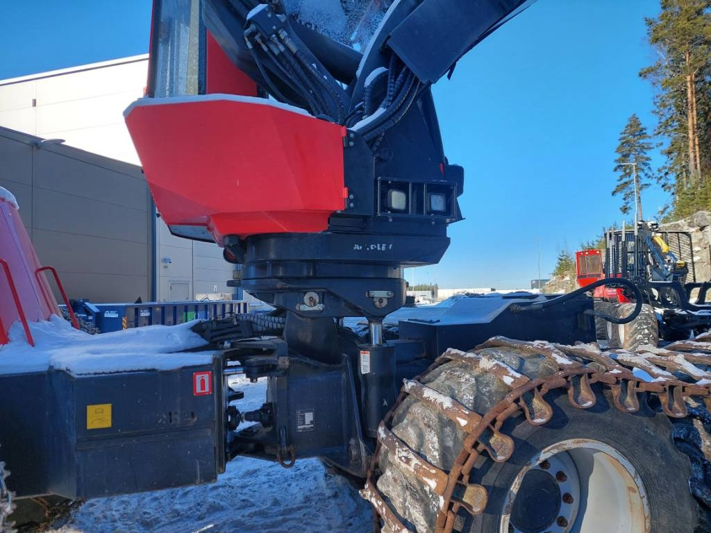 Abatteuse Komatsu 931.1: photos 16