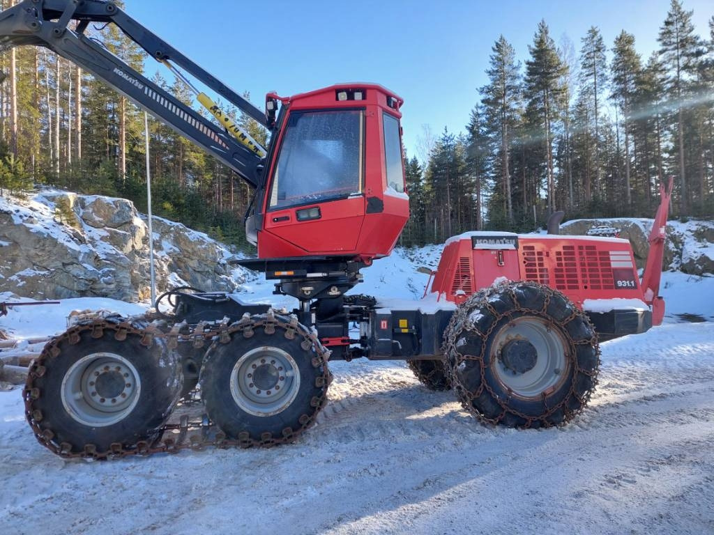 Abatteuse Komatsu 931.1: photos 9