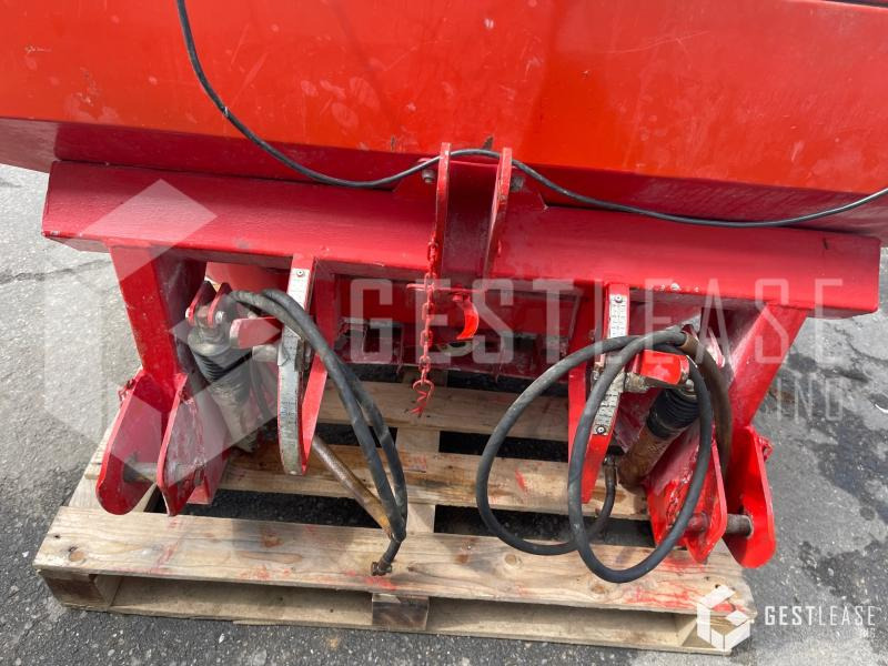 Agram JET SPREAD 181 - Distributeur d'engrais: photos 4 Agram JET SPREAD 181 - Distributeur d'engrais: photos 4