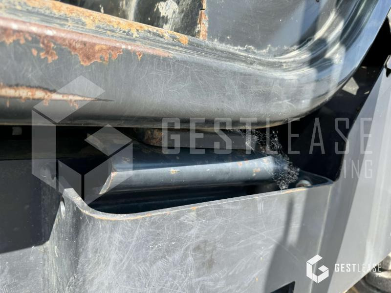 Chariot à mât rétractable BOBCAT T40180: photos 11 Chariot à mât rétractable BOBCAT T40180: photos 11