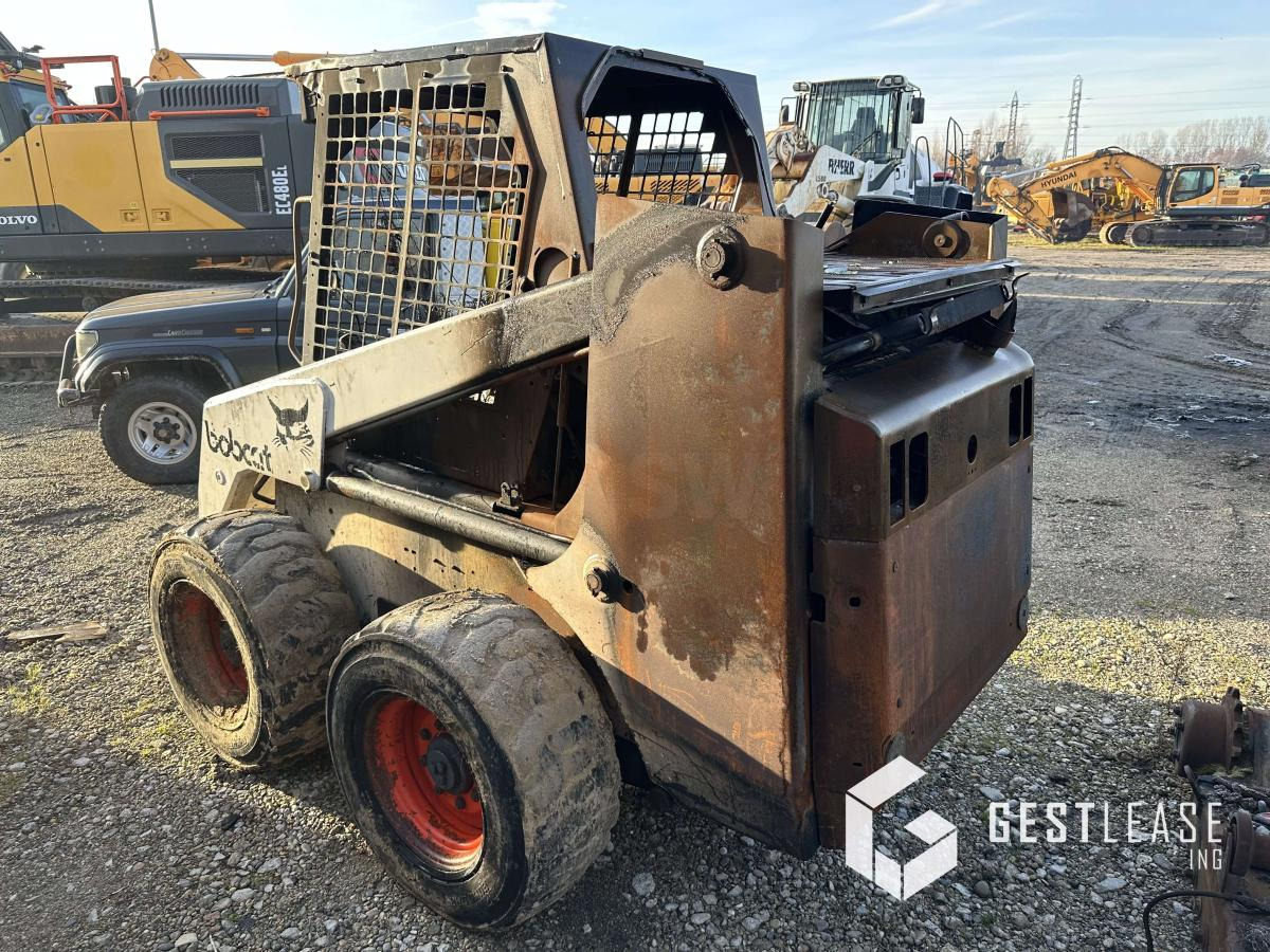 Bobcat 853 - Mini chargeuse: photos 2 Bobcat 853 - Mini chargeuse: photos 2