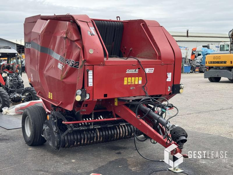 Case IH RBX 452 - Presse à balles rondes: photos 4 Case IH RBX 452 - Presse à balles rondes: photos 4