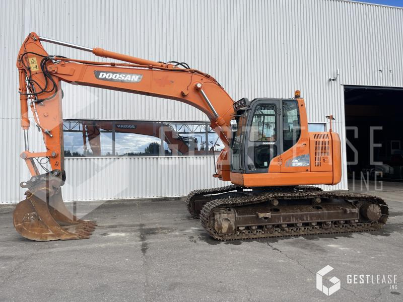 Doosan DX235LC - Pelle sur chenille: photos 1 Doosan DX235LC - Pelle sur chenille: photos 1