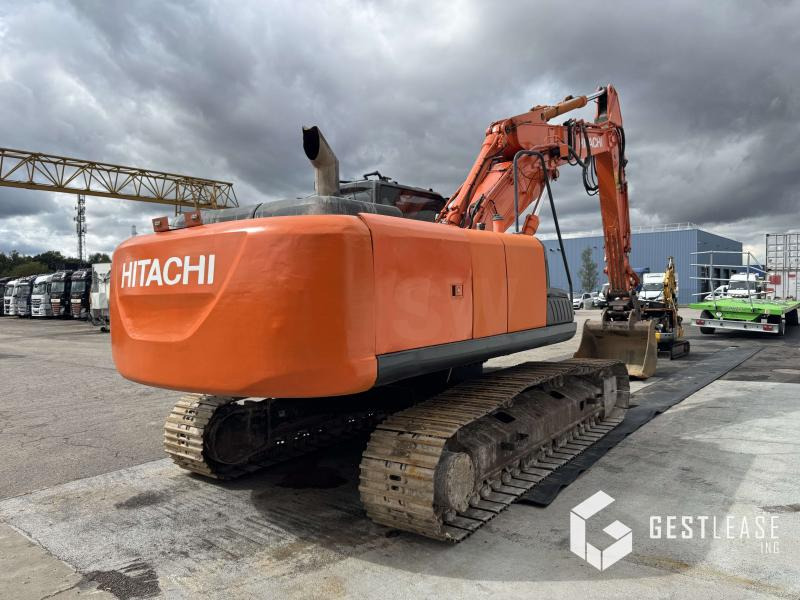 Hitachi ZX250LCN-5B - Pelle sur chenille: photos 3 Hitachi ZX250LCN-5B - Pelle sur chenille: photos 3