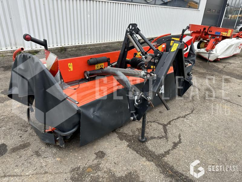 Kubota DM4032 - Faucheuse: photos 1 Kubota DM4032 - Faucheuse: photos 1