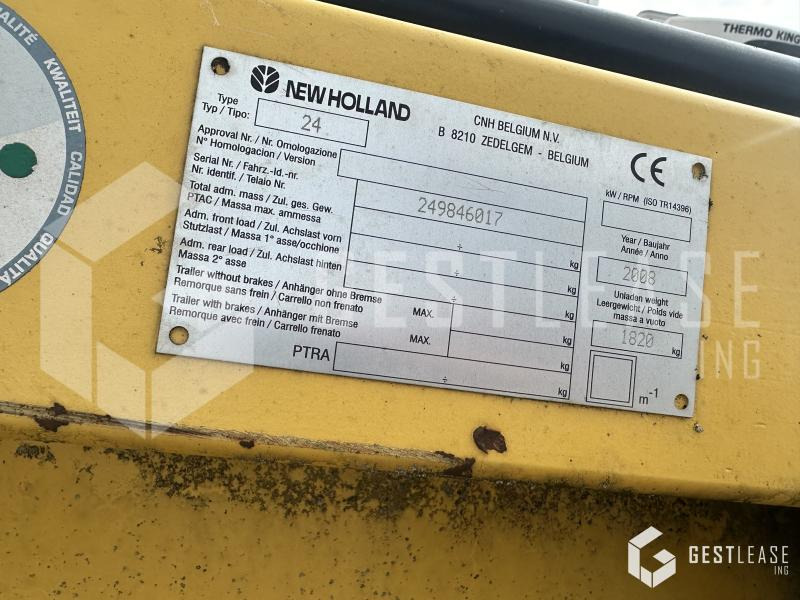 New Holland 24 - Moissoneuse: photos 3 New Holland 24 - Moissoneuse: photos 3