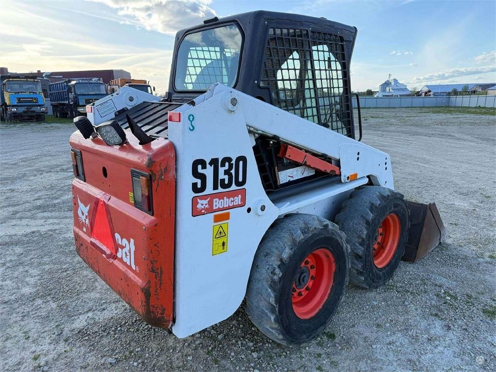 Mini chargeuse Bobcat S130: photos 8