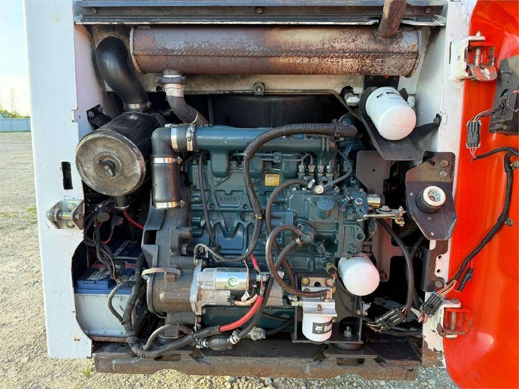 Mini chargeuse Bobcat S130: photos 16