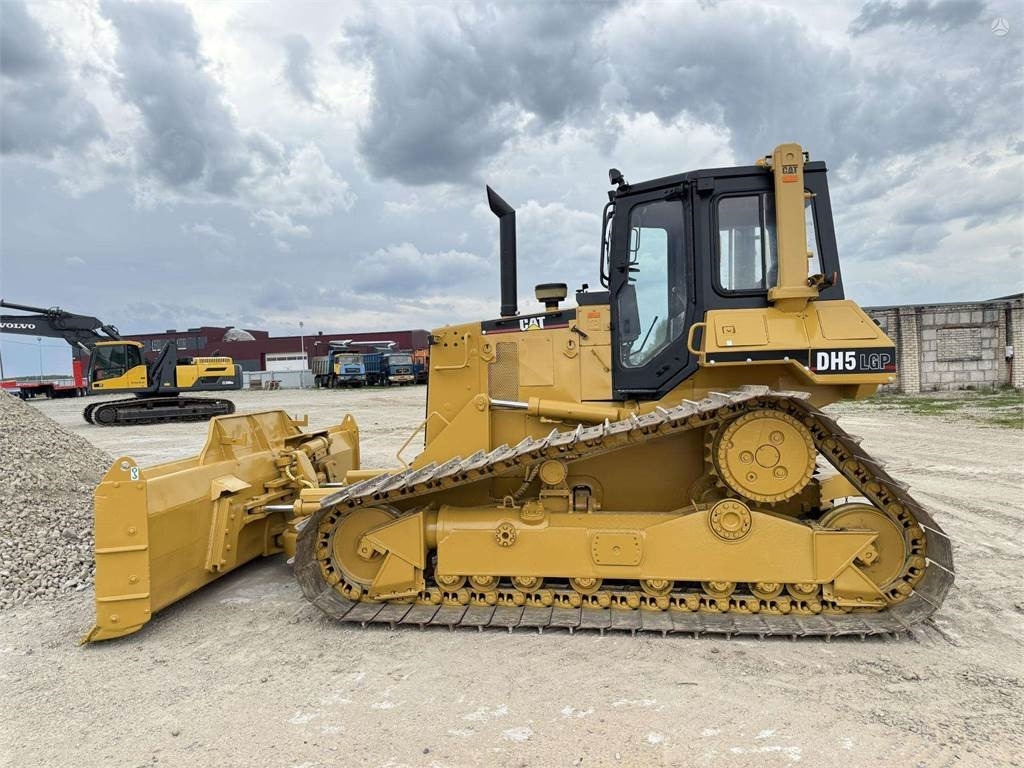 CAT D5H LGP - Bulldozer: photos 2 CAT D5H LGP - Bulldozer: photos 2