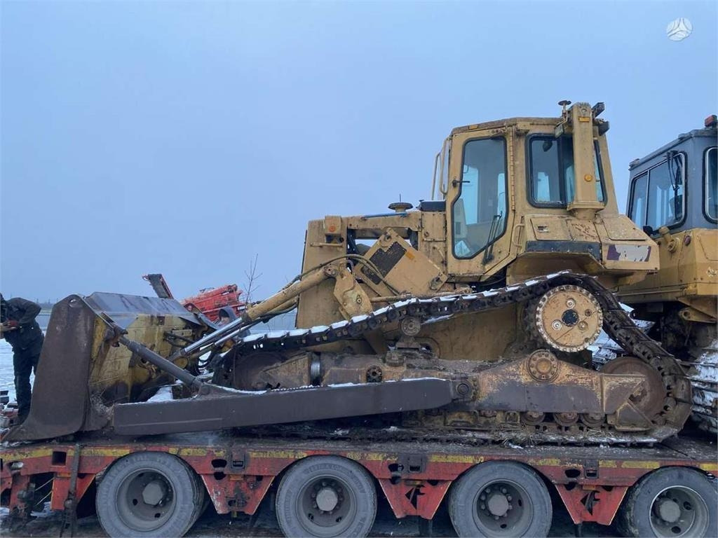 CAT D5H XL FOR SPARE PARTS - Bulldozer: photos 1 CAT D5H XL FOR SPARE PARTS - Bulldozer: photos 1