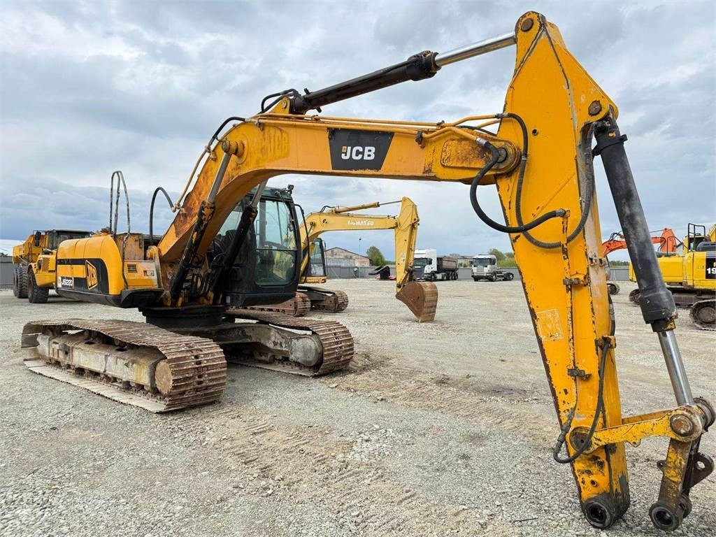 JCB JS 220 LC - Pelle sur chenille: photos 1 JCB JS 220 LC - Pelle sur chenille: photos 1