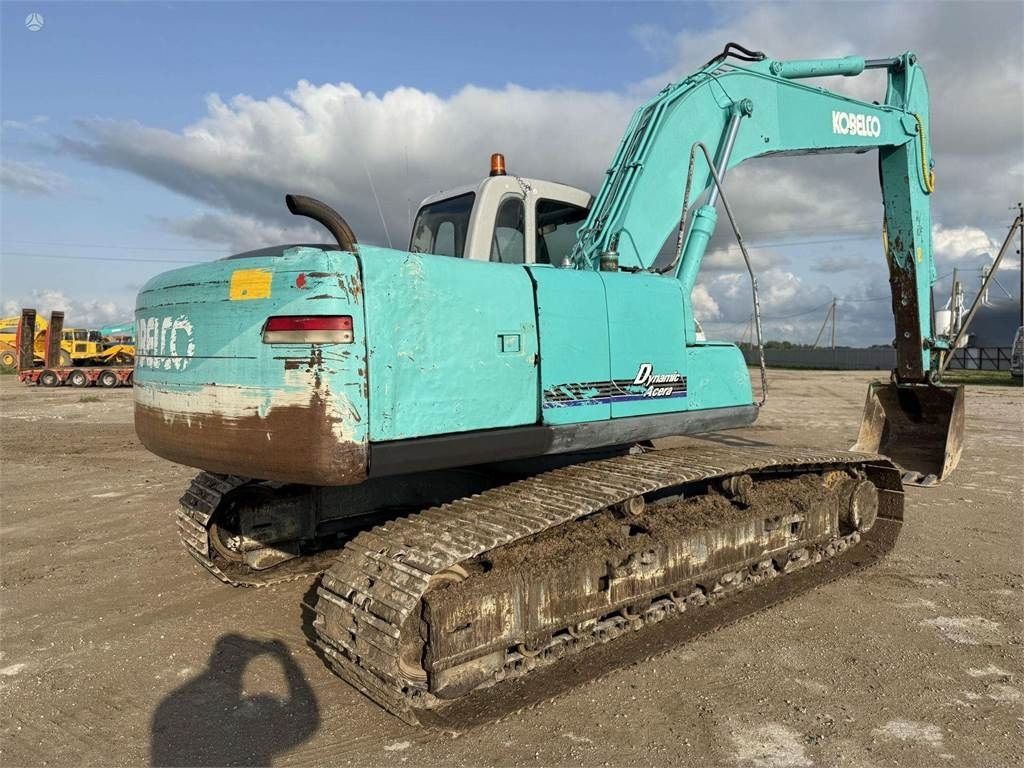 Kobelco SK 210'LC-6 - Pelle sur chenille: photos 4 Kobelco SK 210'LC-6 - Pelle sur chenille: photos 4