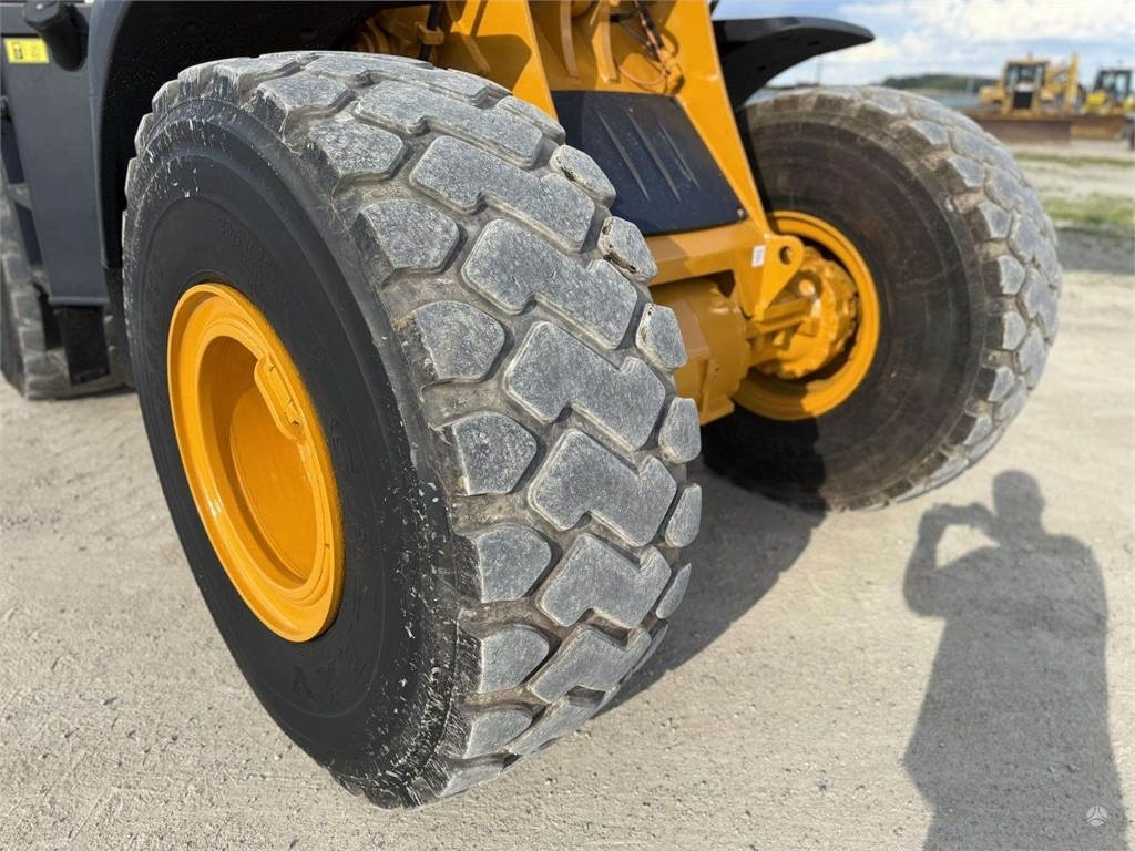 Chargeuse sur pneus Liebherr L 550 , quick coupler: photos 11