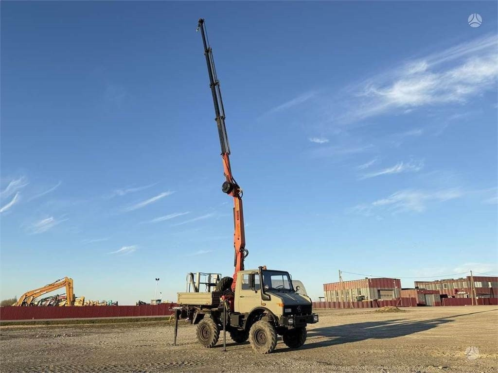 Mercedes-Benz Unimog Palfinger PK 12000 18 m 6.8 t Radio - Camion grue: photos 4 Mercedes-Benz Unimog Palfinger PK 12000 18 m 6.8 t Radio - Camion grue: photos 4