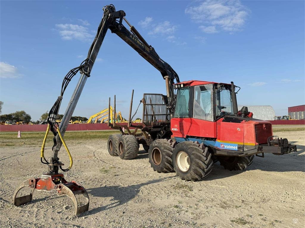 Valmet 830.1 - Porteur: photos 1 Valmet 830.1 - Porteur: photos 1