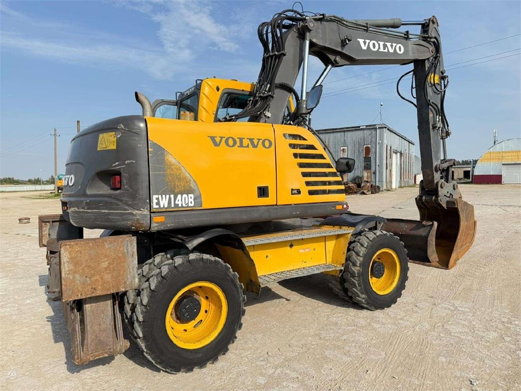 Volvo EW 140 B - Pelle sur pneus: photos 5 Volvo EW 140 B - Pelle sur pneus: photos 5