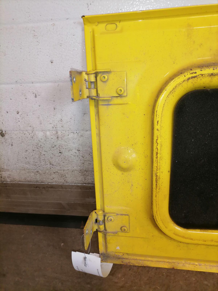 DAF Cab side door 1311495 - Pièce universelle pour Camion: photos 3 DAF Cab side door 1311495 - Pièce universelle pour Camion: photos 3