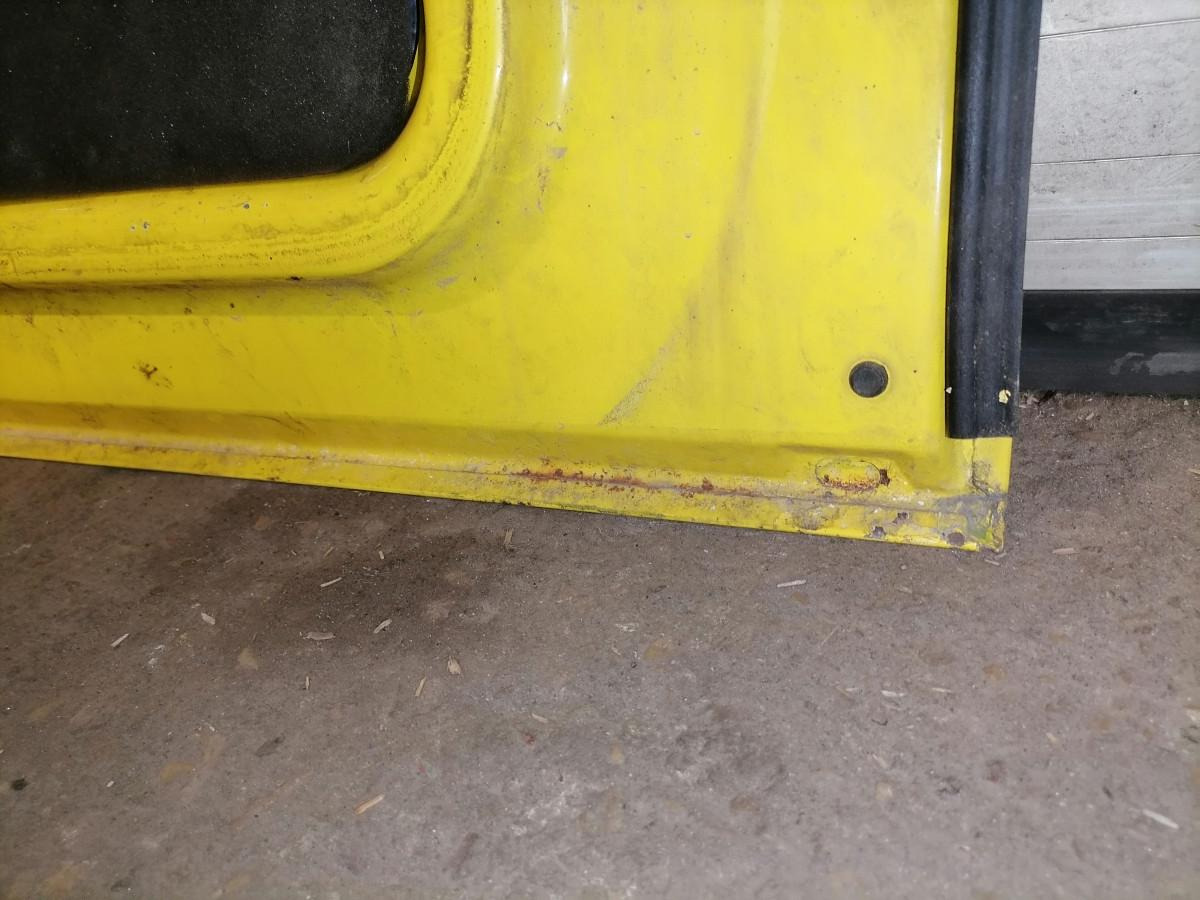 DAF Cab side door 1311495 - Pièce universelle pour Camion: photos 4 DAF Cab side door 1311495 - Pièce universelle pour Camion: photos 4