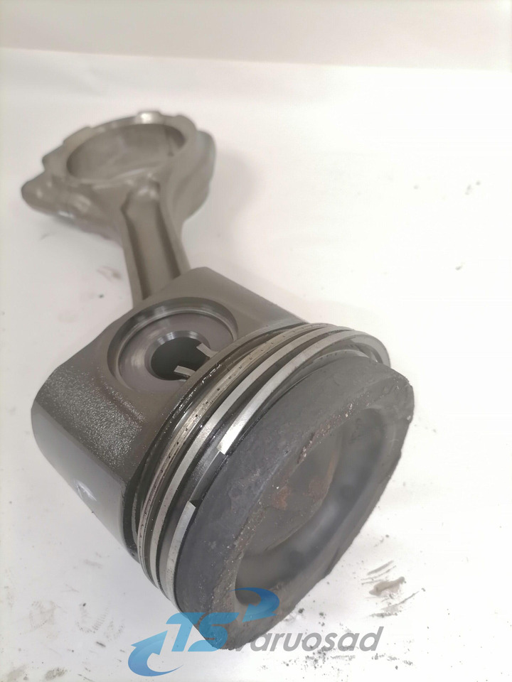 DAF Connecting rod + piston 1747552 - Pistons/ Anneaux/ Manchons pour Camion: photos 4 DAF Connecting rod + piston 1747552 - Pistons/ Anneaux/ Manchons pour Camion: photos 4