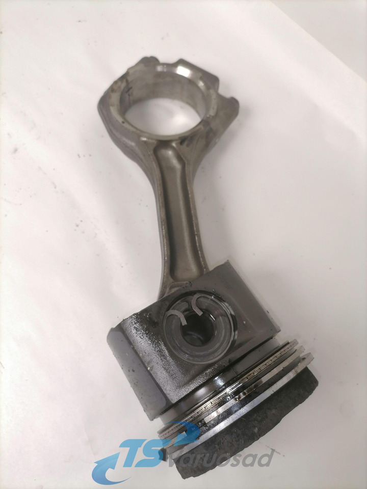 DAF Connecting rod + piston 1747552 - Pistons/ Anneaux/ Manchons pour Camion: photos 4 DAF Connecting rod + piston 1747552 - Pistons/ Anneaux/ Manchons pour Camion: photos 4