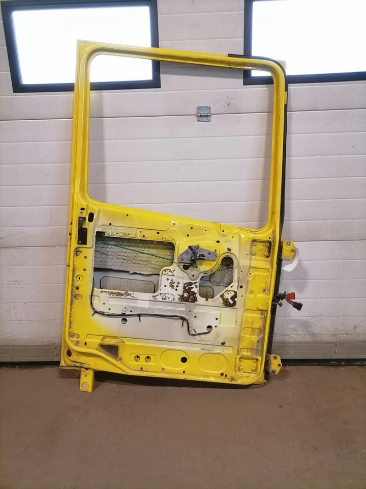 DAF Door 1676218 - Portière et pièces pour Camion: photos 5 DAF Door 1676218 - Portière et pièces pour Camion: photos 5