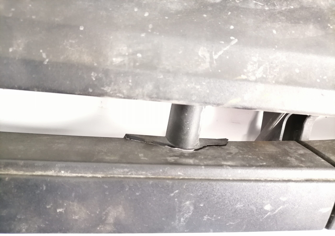 Calandre pour Camion DAF Grille panel 1635802: photos 9