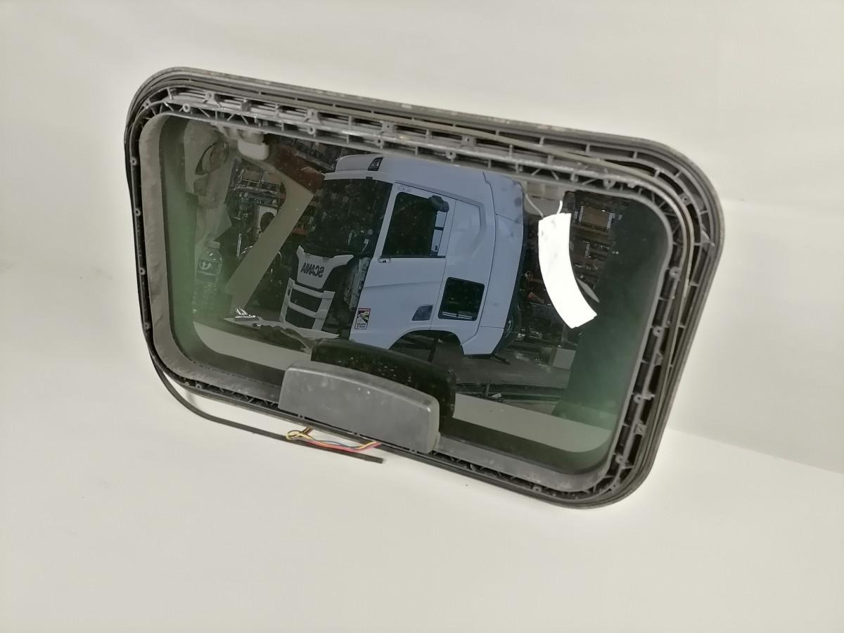 DAF Katuseluuk 1690486 - Pièce universelle pour Camion: photos 3 DAF Katuseluuk 1690486 - Pièce universelle pour Camion: photos 3