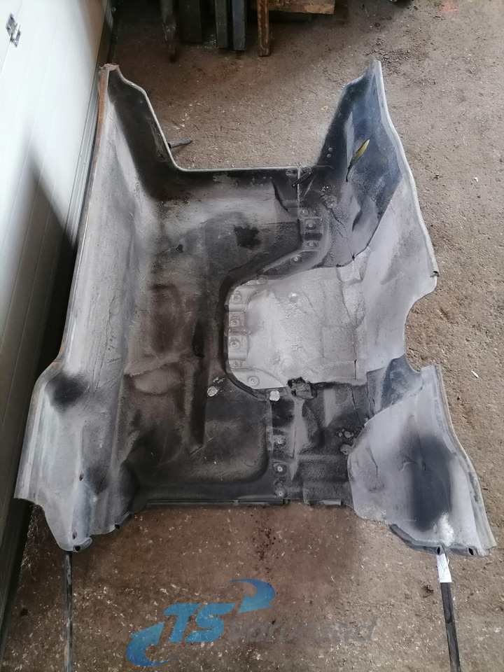 DAF Noise reduction mat under the cab 1683832 - Pièce universelle pour Camion: photos 4 DAF Noise reduction mat under the cab 1683832 - Pièce universelle pour Camion: photos 4