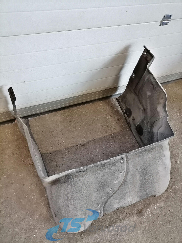 DAF Noise reduction mat under the cab 1683842 - Pièce universelle pour Camion: photos 4 DAF Noise reduction mat under the cab 1683842 - Pièce universelle pour Camion: photos 4