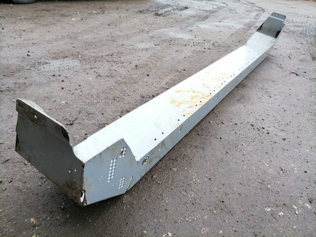 KRONE Haaagise otsatala - Pièce universelle pour Camion: photos 1 KRONE Haaagise otsatala - Pièce universelle pour Camion: photos 1