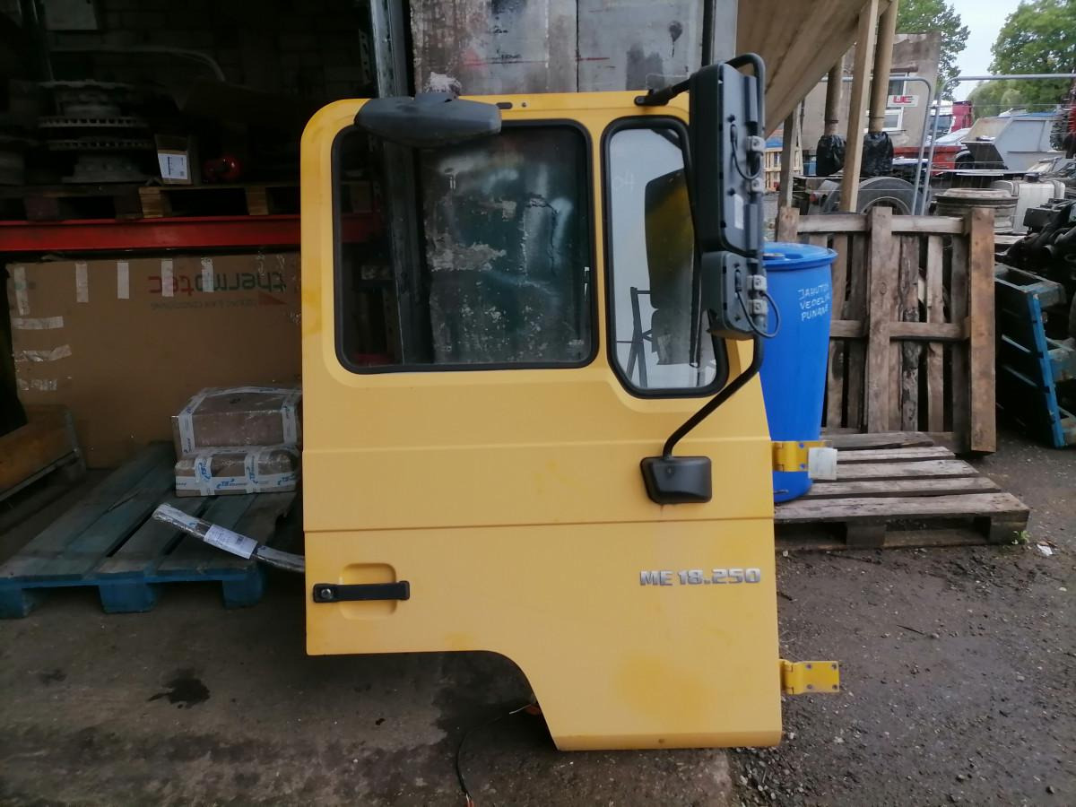 MAN Door 81626004088 - Portière et pièces pour Camion: photos 2 MAN Door 81626004088 - Portière et pièces pour Camion: photos 2
