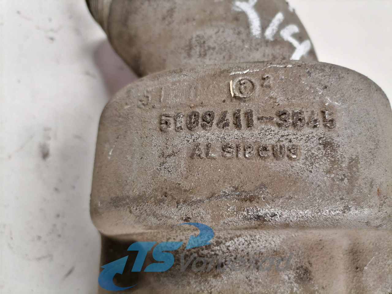 MAN Intake manifold 51094113645 - Collecteur d'admission pour Camion: photos 4 MAN Intake manifold 51094113645 - Collecteur d'admission pour Camion: photos 4