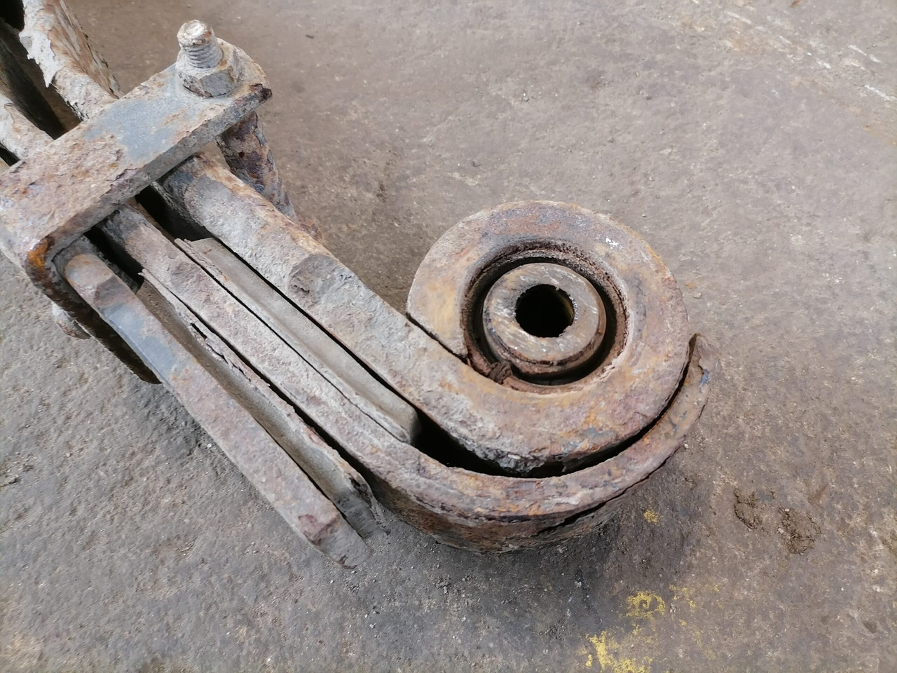 MAN Spring 81434026217 - Suspension du ressort pour Camion: photos 4 MAN Spring 81434026217 - Suspension du ressort pour Camion: photos 4