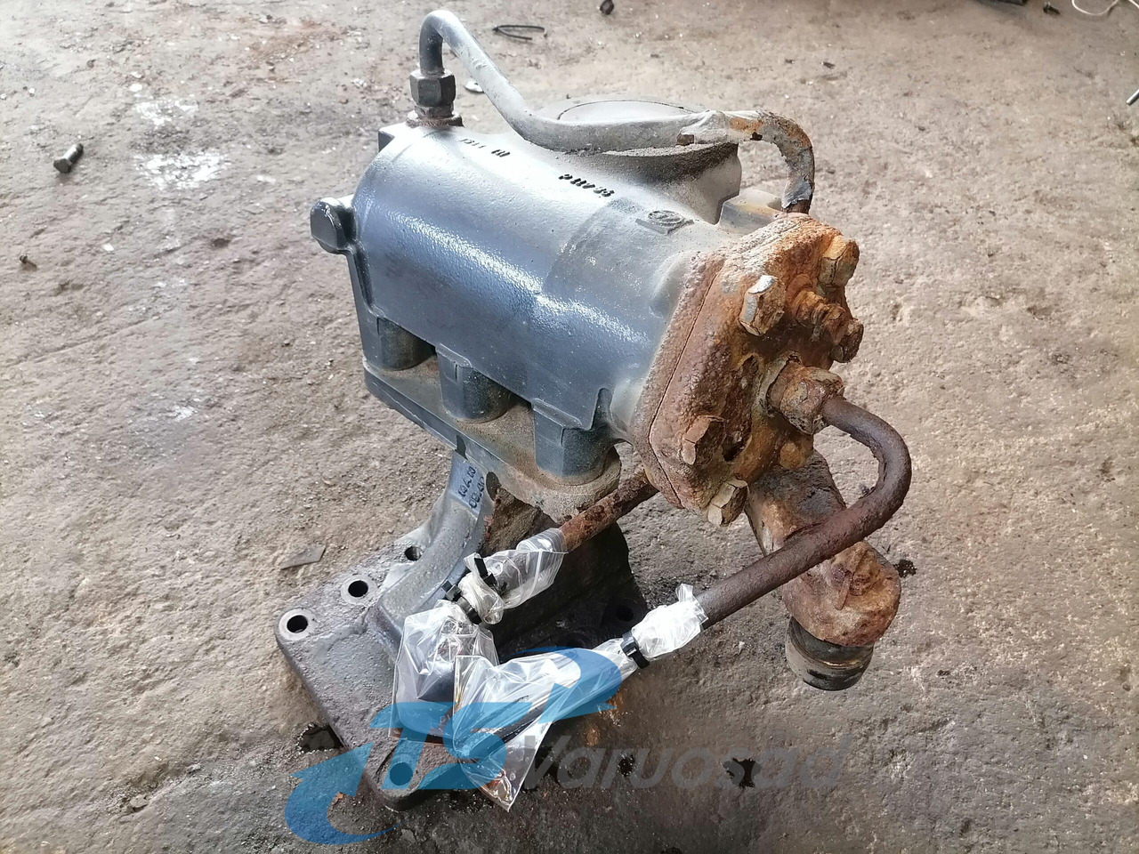 MAN Steering box 81462006305 - Boîtier de direction pour Camion: photos 4 MAN Steering box 81462006305 - Boîtier de direction pour Camion: photos 4
