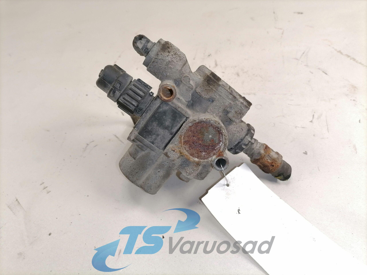 Mercedes-Benz ABS brake valve 0044296544 - Valve de frein pour Camion: photos 2 Mercedes-Benz ABS brake valve 0044296544 - Valve de frein pour Camion: photos 2