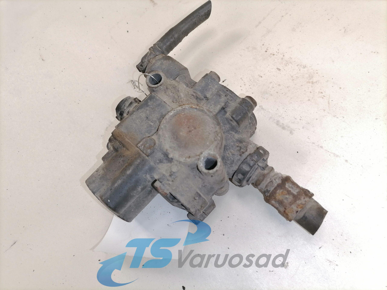 Mercedes-Benz ABS brake valve 0044296544 - Valve de frein pour Camion: photos 2 Mercedes-Benz ABS brake valve 0044296544 - Valve de frein pour Camion: photos 2