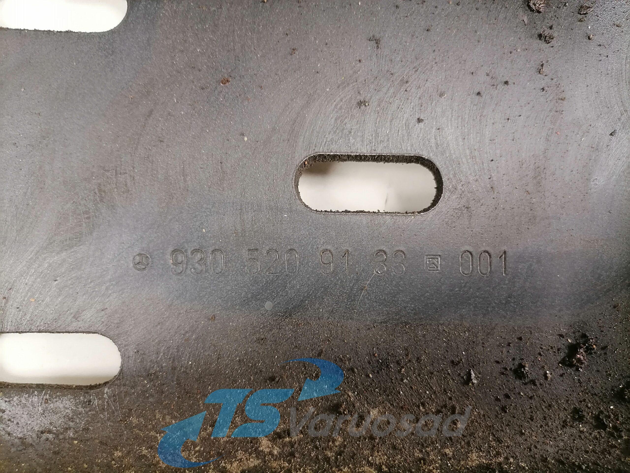 Mercedes-Benz Astmelaua kandur 9305209133 - Marchepied pour Camion: photos 3 Mercedes-Benz Astmelaua kandur 9305209133 - Marchepied pour Camion: photos 3